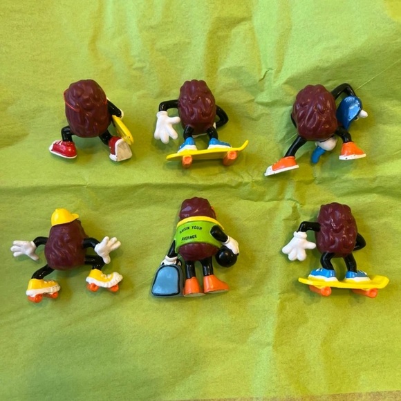 California Raisins Figurines set of 6 Vtg 1988 Collectors Toys 80s Cartoon - Picture 4 of 5
